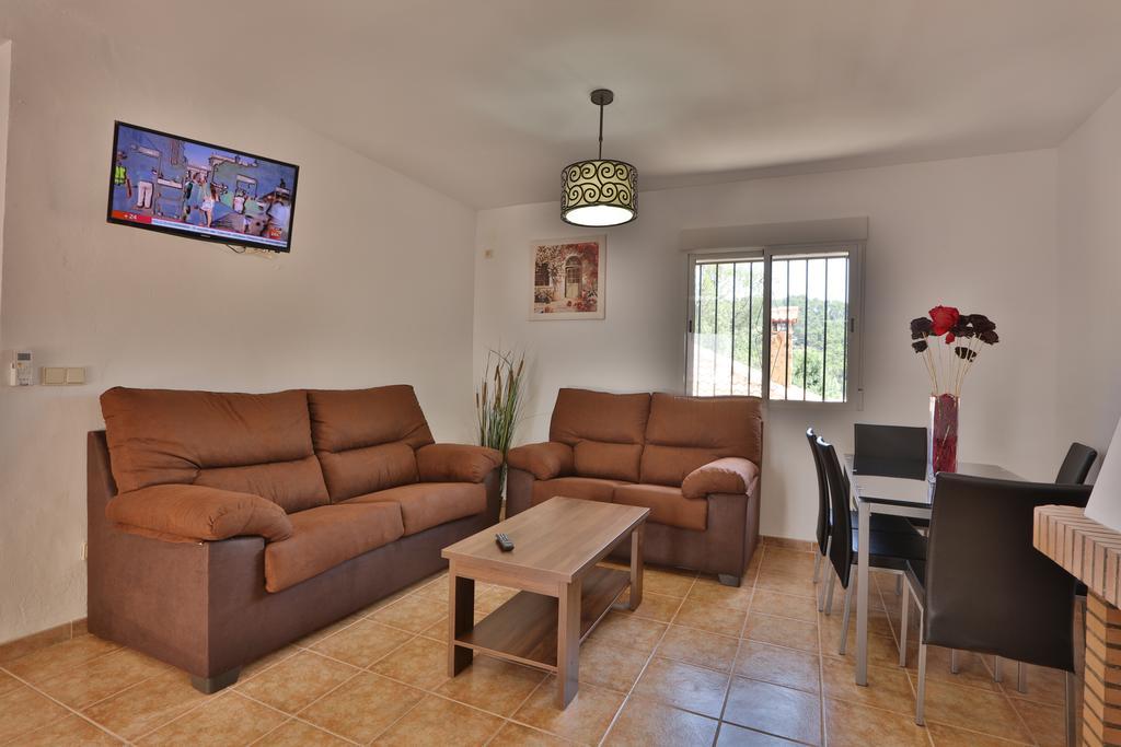 Apartamentos El Madronal Coto Rios Buitenkant foto