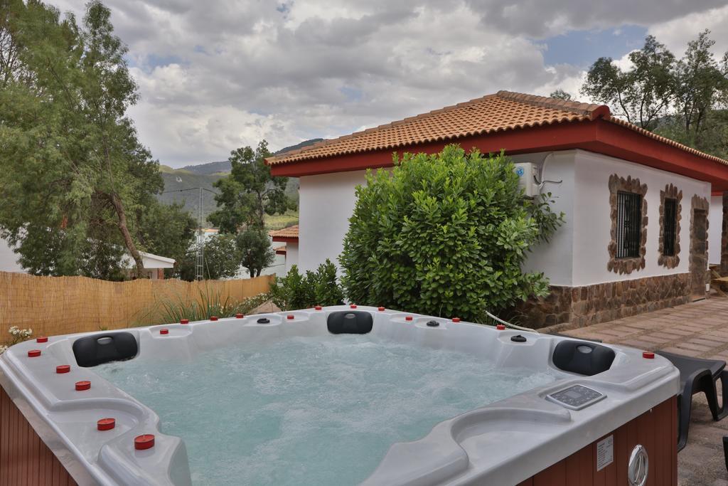 Apartamentos El Madronal Coto Rios Buitenkant foto