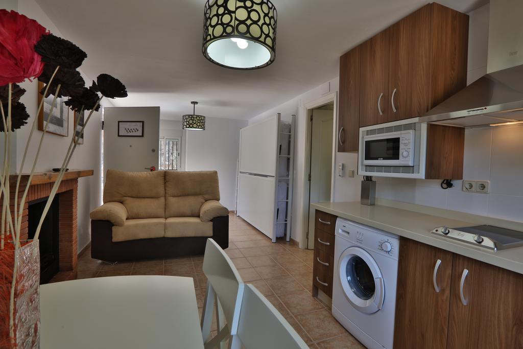 Apartamentos El Madronal Coto Rios Buitenkant foto