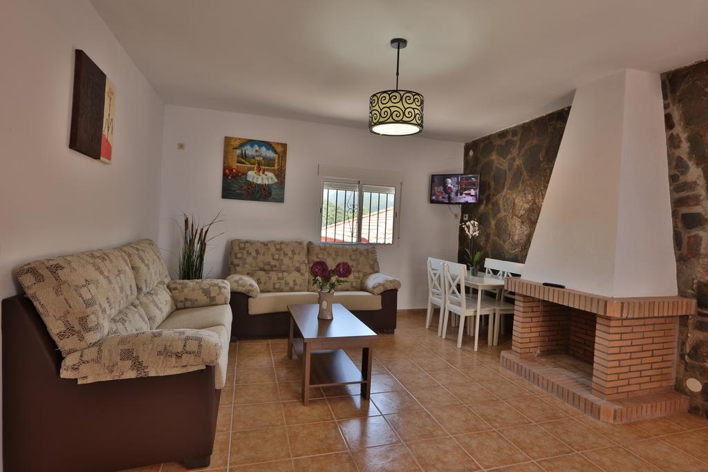 Apartamentos El Madronal Coto Rios Buitenkant foto