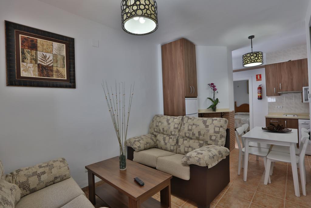 Apartamentos El Madronal Coto Rios Buitenkant foto